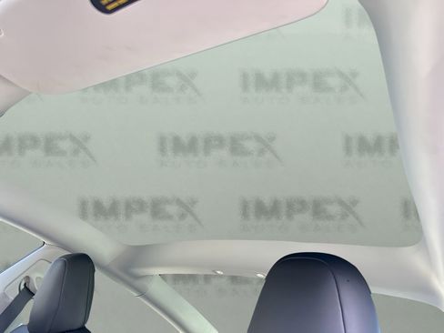 Used 2021 Tesla Model 3 Standard Range Plus image 11