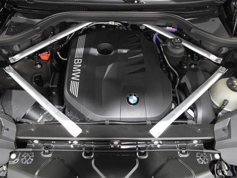 Used 2026 BMW X7 xDrive40i AWD/4WD image 22
