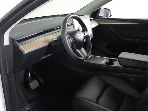 Used 2023 Tesla Model Y Long Range AWD/4WD image 25