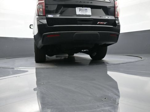 Used 2022 Chevrolet Tahoe RST w/ Luxury Package AWD/4WD image 34