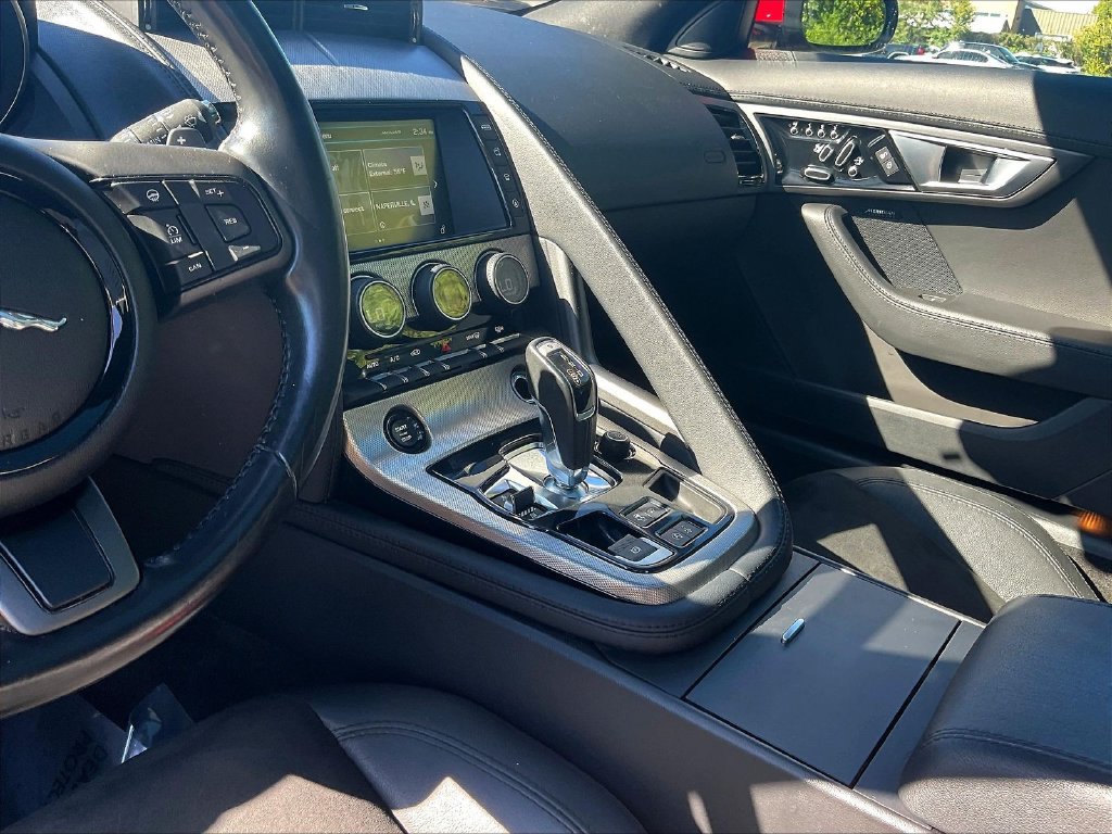 Used 2016 Jaguar F-TYPE Coupe RWD image 16