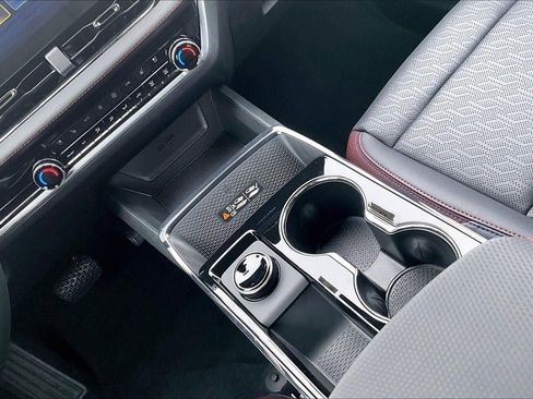 New 2026 Chevrolet Equinox RS AWD/4WD image 8