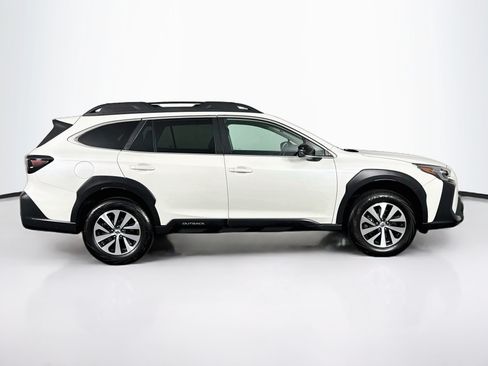Used 2023 Subaru Outback Premium AWD/4WD image 16