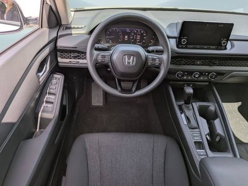 Certified 2025 Honda Accord LX image 17