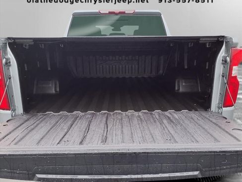 Used 2024 Chevrolet Silverado 1500 ZR2 w/ Dark Appearance Package image 28