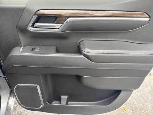 Used 2025 Chevrolet Silverado 1500 LT image 16