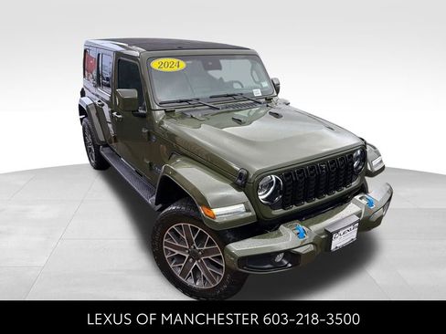 Used 2024 Jeep Wrangler High Altitude AWD/4WD image 3
