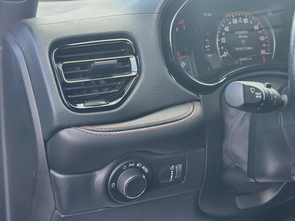 Used 2024 Dodge Durango GT AWD/4WD image 10