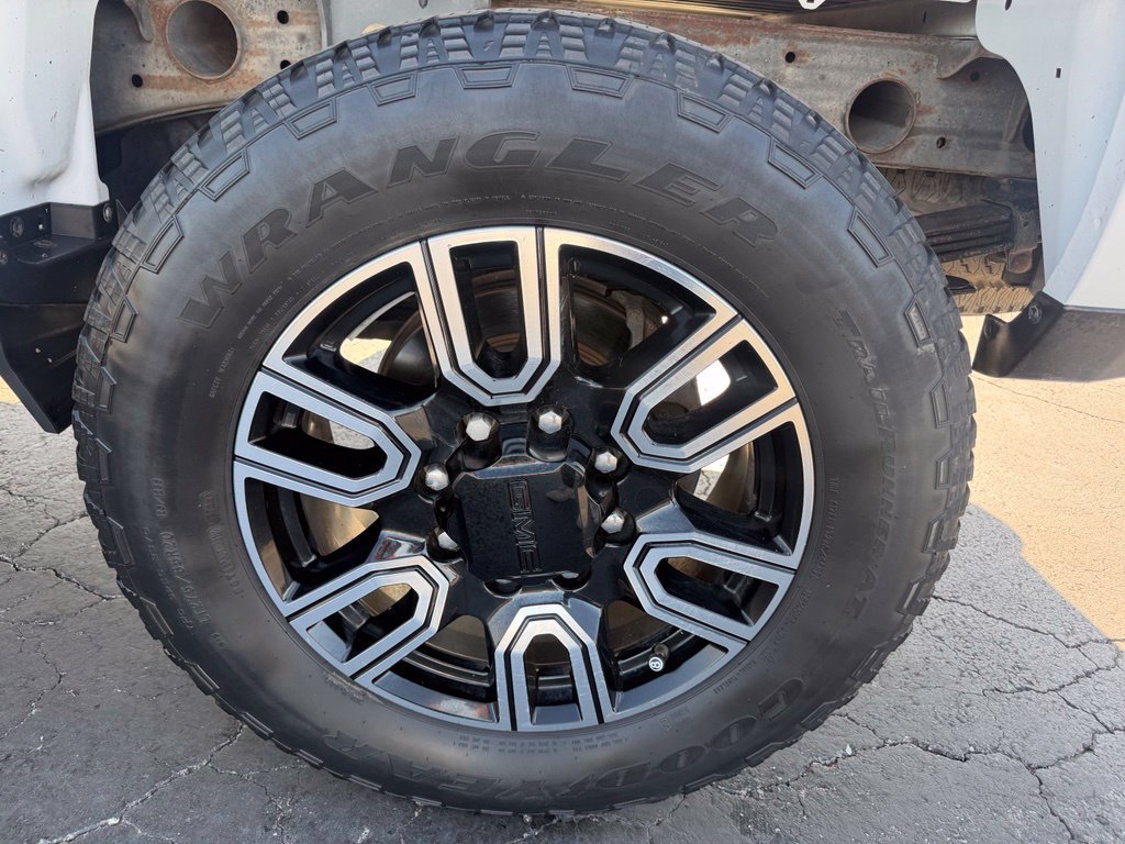 Used 2019 Chevrolet Silverado 2500 4x4 Double Cab image 20