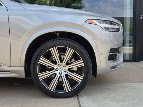 Used 2023 Volvo XC90 B6 Ultimate w/ Protection Package Premier AWD/4WD image 11