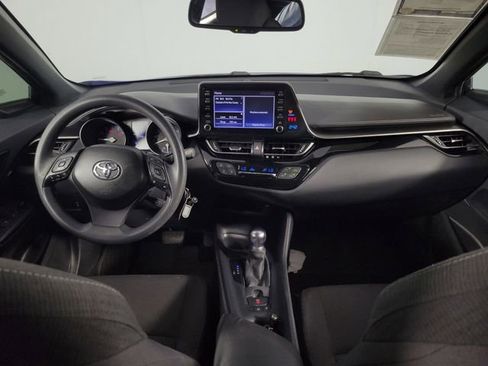 Used 2019 Toyota C-HR LE FWD image 25