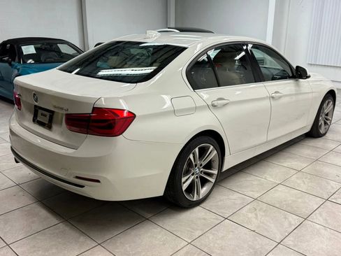 Used 2018 BMW 328d xDrive Sedan AWD/4WD image 9