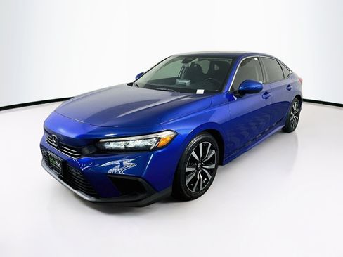Used 2022 Honda Civic EX image 3