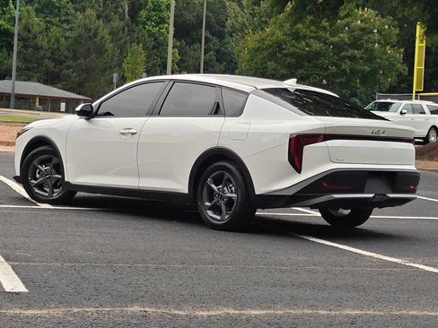 Used 2025 Kia K4 FWD image 4