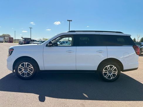 Used 2025 Ford Expedition Active AWD/4WD image 38