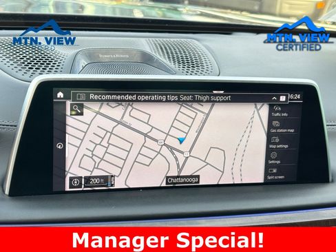 Used 2022 BMW 750i xDrive w/ Luxury Rear Seating Package image 5