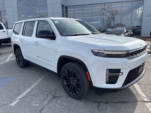 New 2026 Jeep Grand Wagoneer Summit image 6