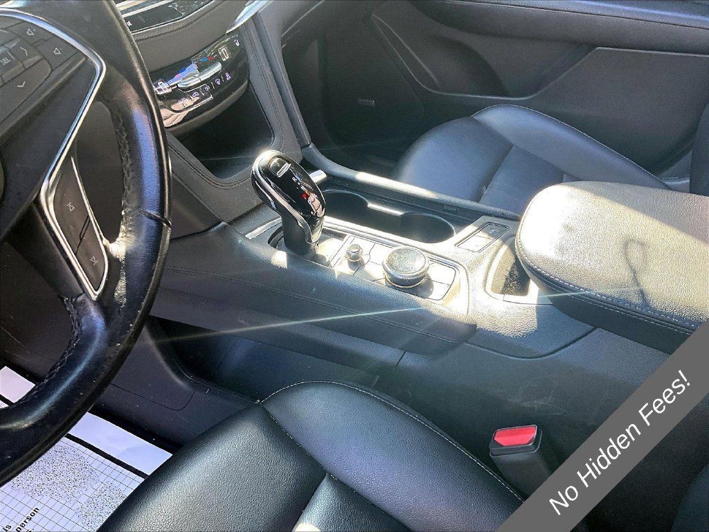 Used 2022 Cadillac XT5 Luxury AWD/4WD image 13