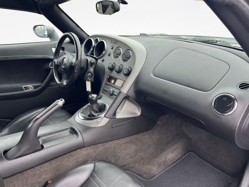 Used 2006 Pontiac Solstice Convertible w/ Premium Package image 19