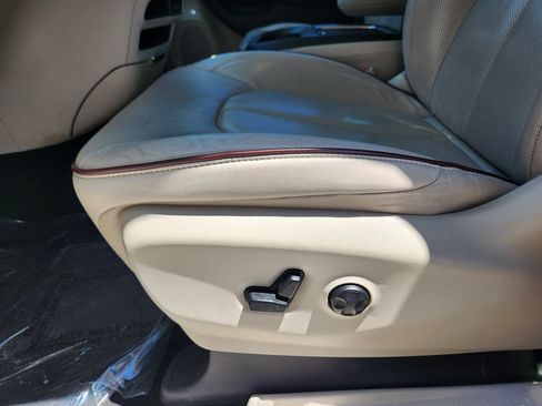 Used 2020 Chrysler Pacifica Limited FWD image 13