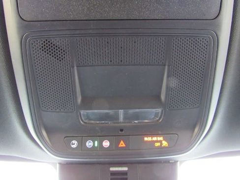 Used 2025 GMC Acadia Elevation image 53