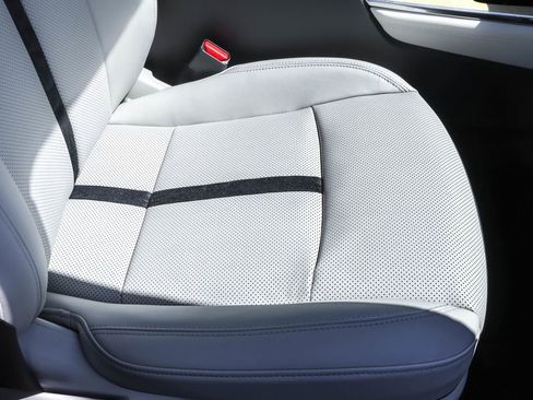 New 2026 MAZDA MAZDA3 s FWD image 43