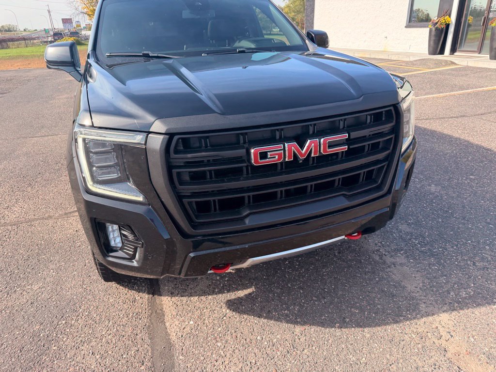 Used 2023 GMC Yukon XL AT4 w/ AT4 Premium Plus Package AWD/4WD image 13
