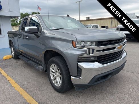 Used 2021 Chevrolet Silverado 1500 LT AWD/4WD image 1