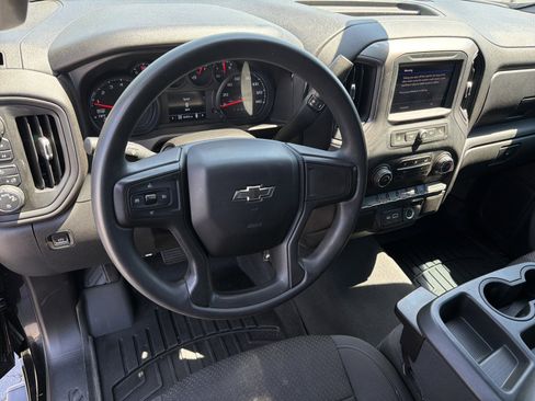 Used 2021 Chevrolet Silverado 1500 Custom Trail Boss AWD/4WD image 17
