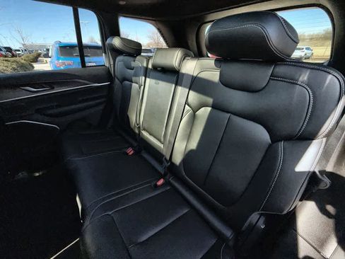 New 2026 Jeep Grand Cherokee Limited RWD image 13