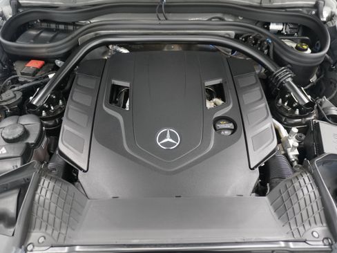 Used 2024 Mercedes-Benz G 550 image 36