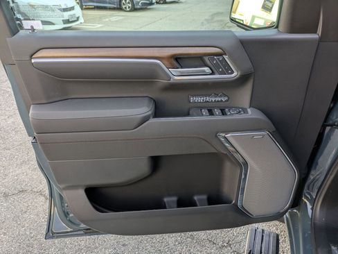 New 2026 Chevrolet Silverado 1500 High Country w/ Technology Package image 7