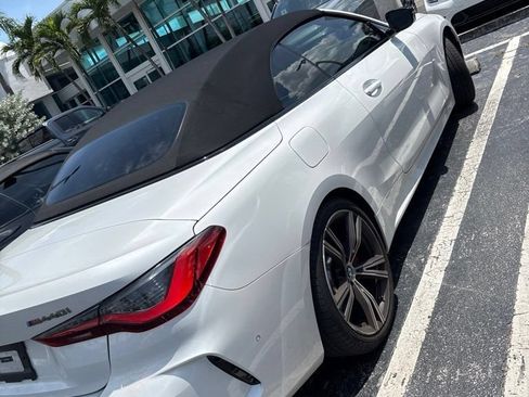Used 2024 BMW M440i Convertible w/ Premium Package RWD image 8