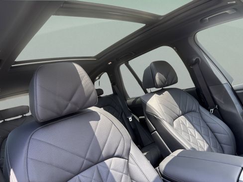 New 2026 BMW X5 xDrive50e w/ Executive Package AWD/4WD image 19