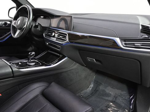 Used 2020 BMW X5 xDrive40i w/ M Sport Package AWD/4WD image 15