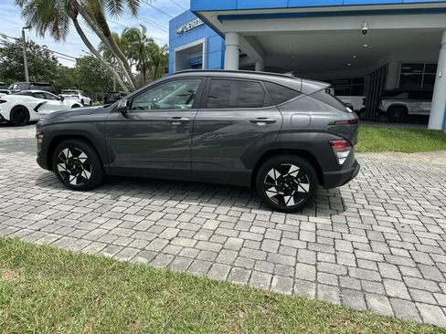 Used 2025 Hyundai Kona SEL FWD image 32