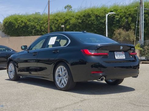 Used 2025 BMW 330i Sedan w/ Premium Package RWD image 25