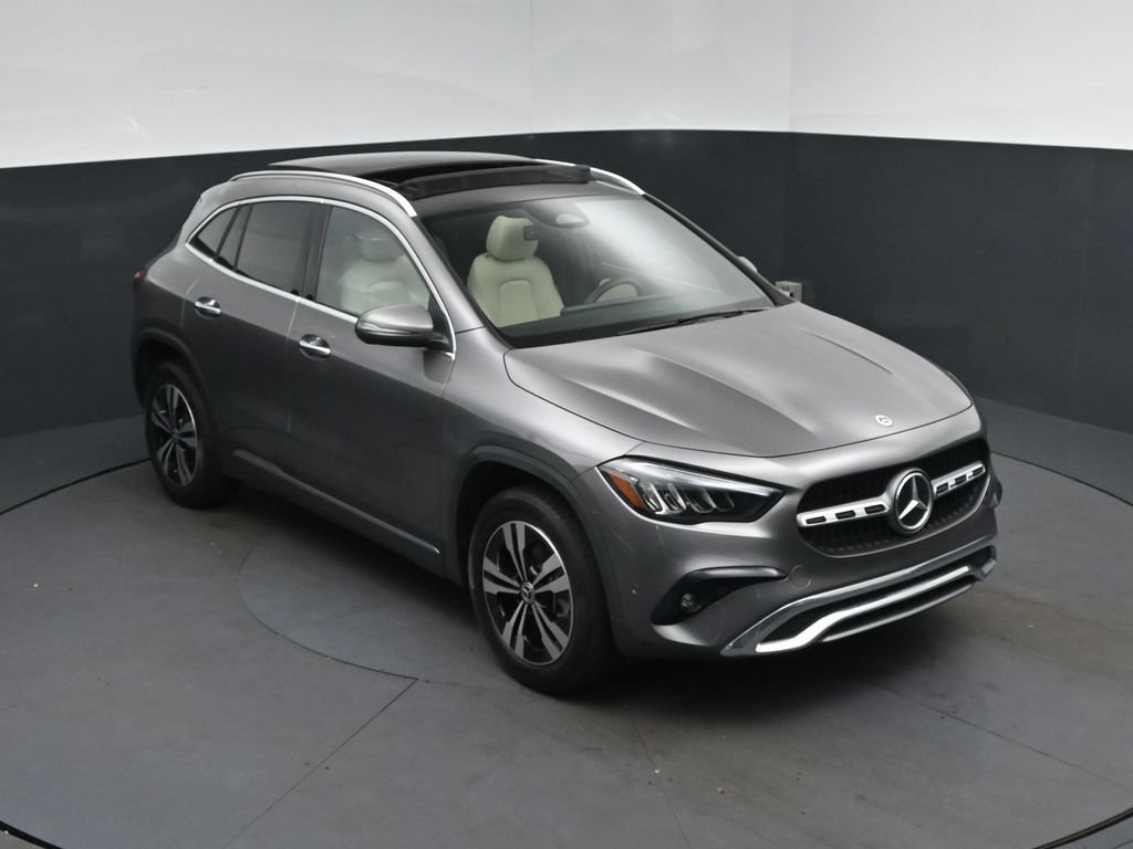 Used 2025 Mercedes-Benz GLA 250 image 1