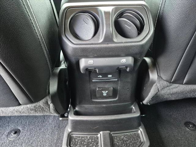 Used 2020 Jeep Wrangler Unlimited Sahara AWD/4WD image 17
