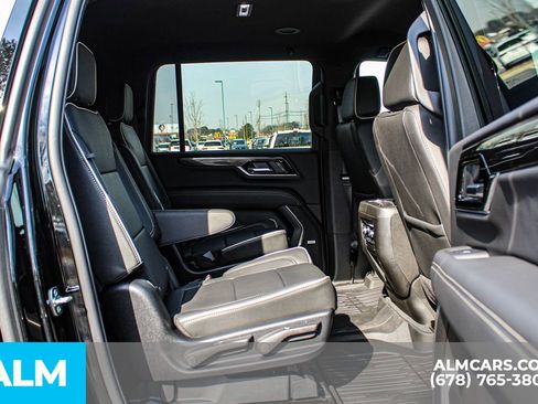 Used 2026 GMC Yukon XL Elevation image 22