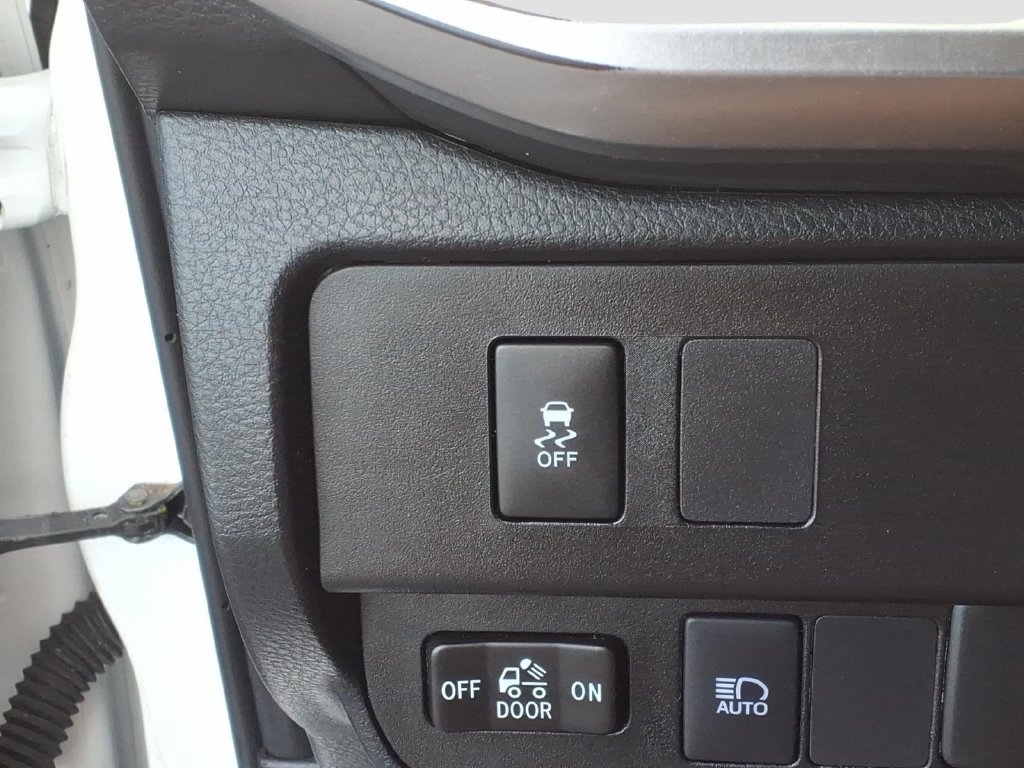 Used 2023 Toyota Tacoma SR5 AWD/4WD image 27