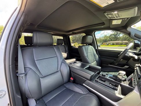 Used 2025 Toyota Tundra Platinum AWD/4WD image 22