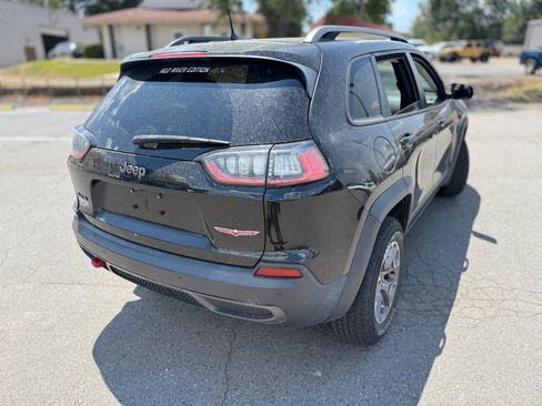 Used 2021 Jeep Cherokee Trailhawk AWD/4WD image 18