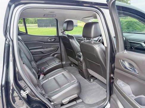 Used 2022 GMC Acadia SLT w/ Elevation Edition FWD image 27