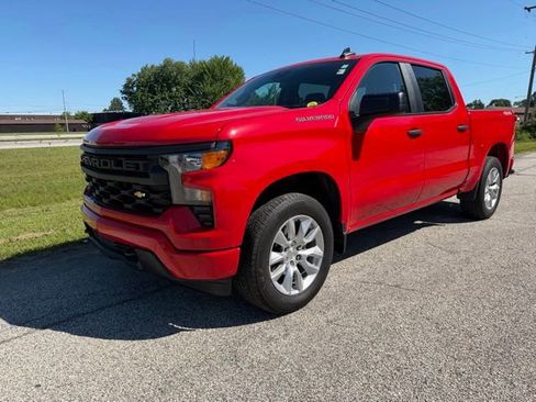 Used 2024 Chevrolet Silverado 1500 Custom AWD/4WD image 5