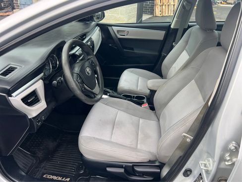 Used 2015 Toyota Corolla LE image 10
