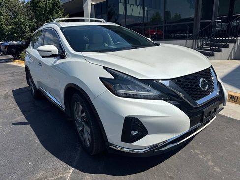 Used 2019 Nissan Murano SL FWD image 2