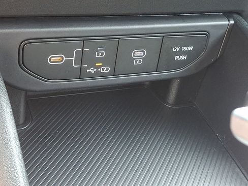 Certified 2025 Kia K4 FWD image 24