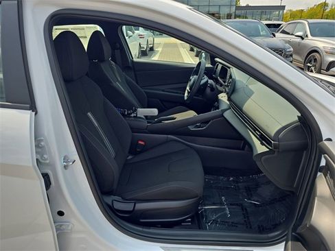 New 2025 Hyundai Elantra Sport image 23