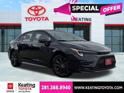 Certified 2025 Toyota Corolla SE FWD image 1